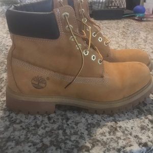 timberland boots- good condition